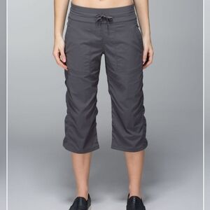 Lululemon Studio Crop *No Liner Capri Short Pants Lightweight Summer Size 6